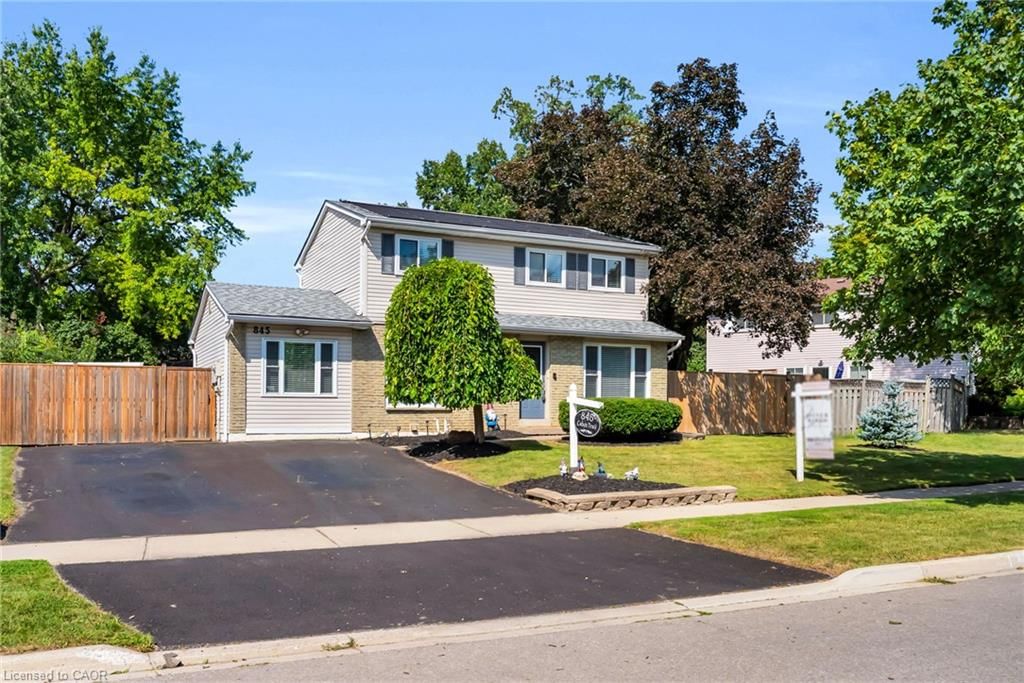 Single Family Residence sold at 845 Cabot Trail, Milton, ON, L9T 3S7 - DP Dorset Park - MLS: 40858124