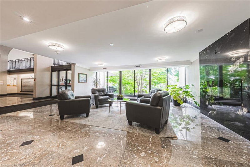 500 Green Road photo 4