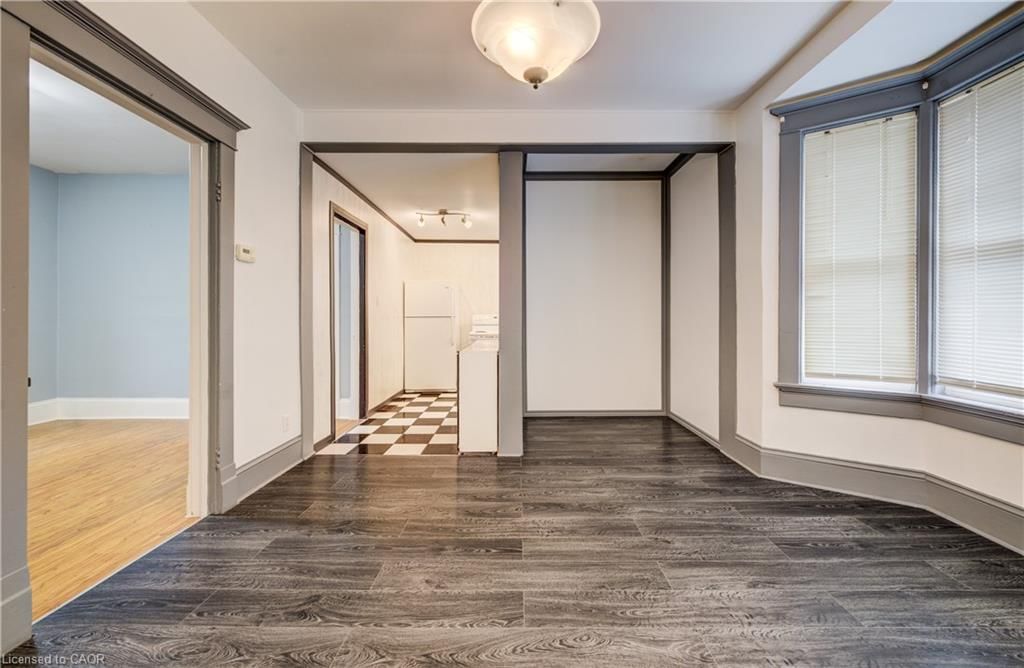 698 King Street, Kitchener, view 11