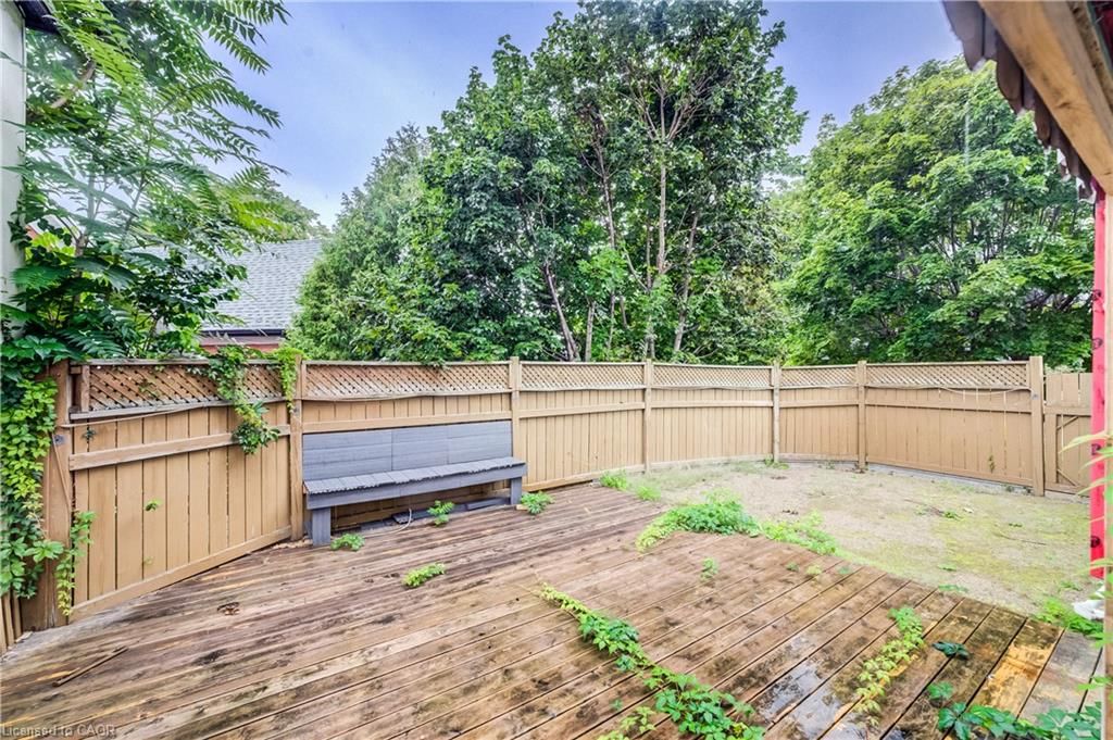 698 King Street, Kitchener, view 36