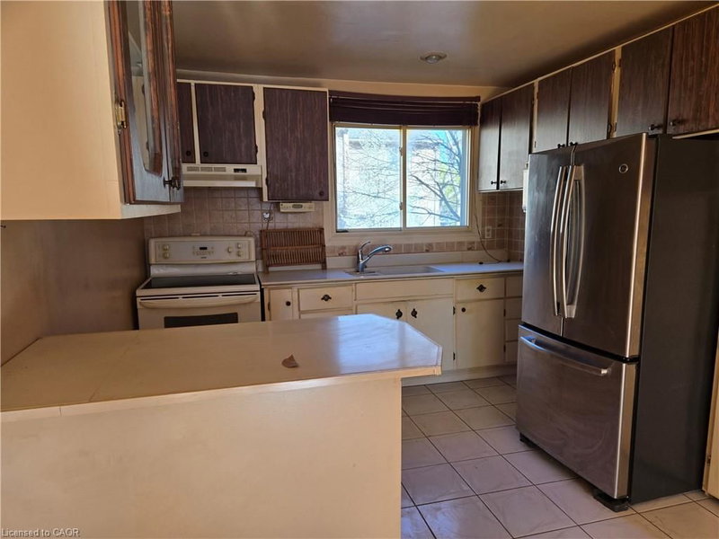 95 Fonthill Road photo 4