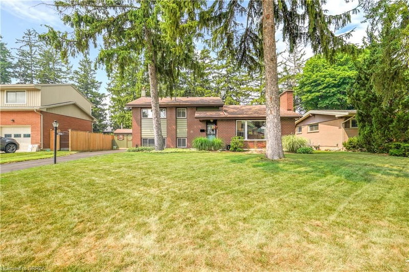 10 Brier Crescent