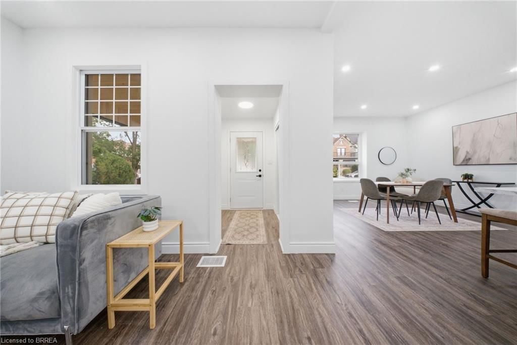 42 Peel Street — photo 5