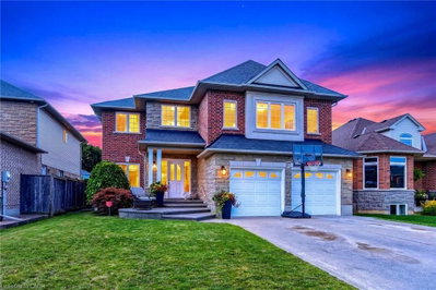 27 Garth Trails Crescent