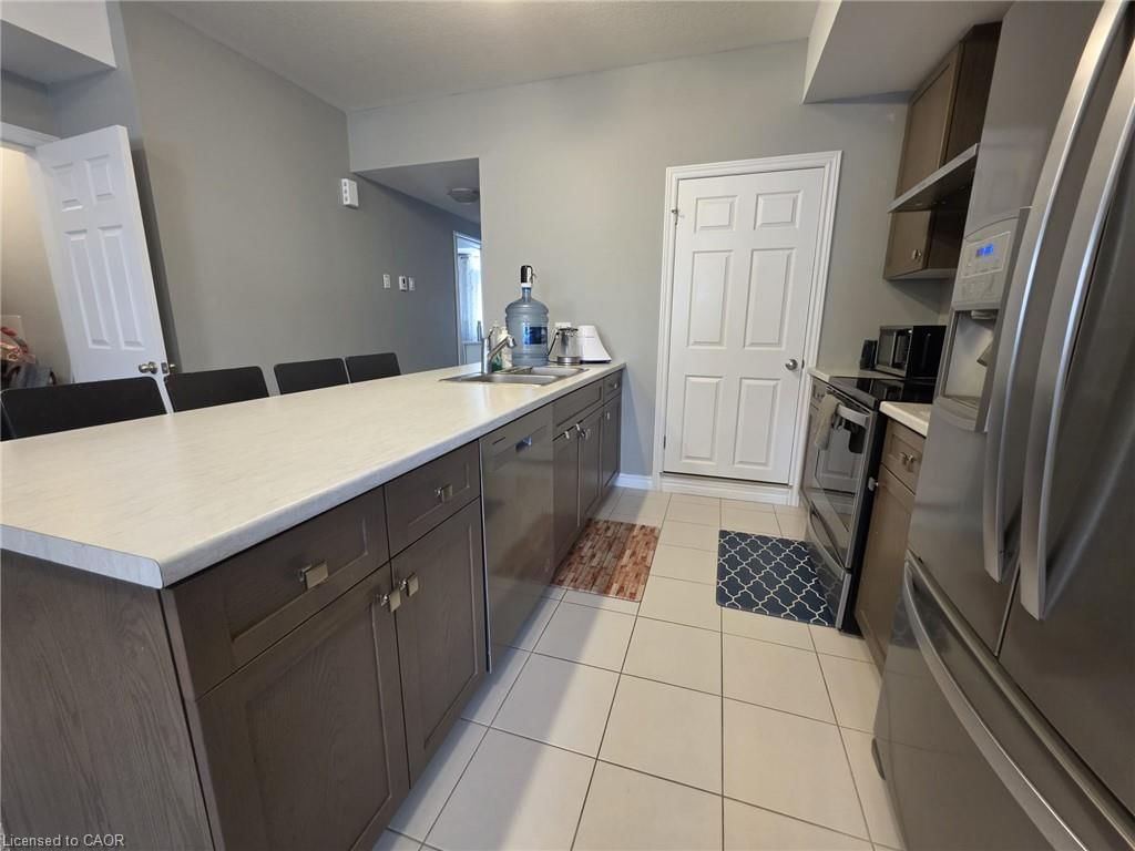 32-60 Oat Lane, Kitchener, view 6