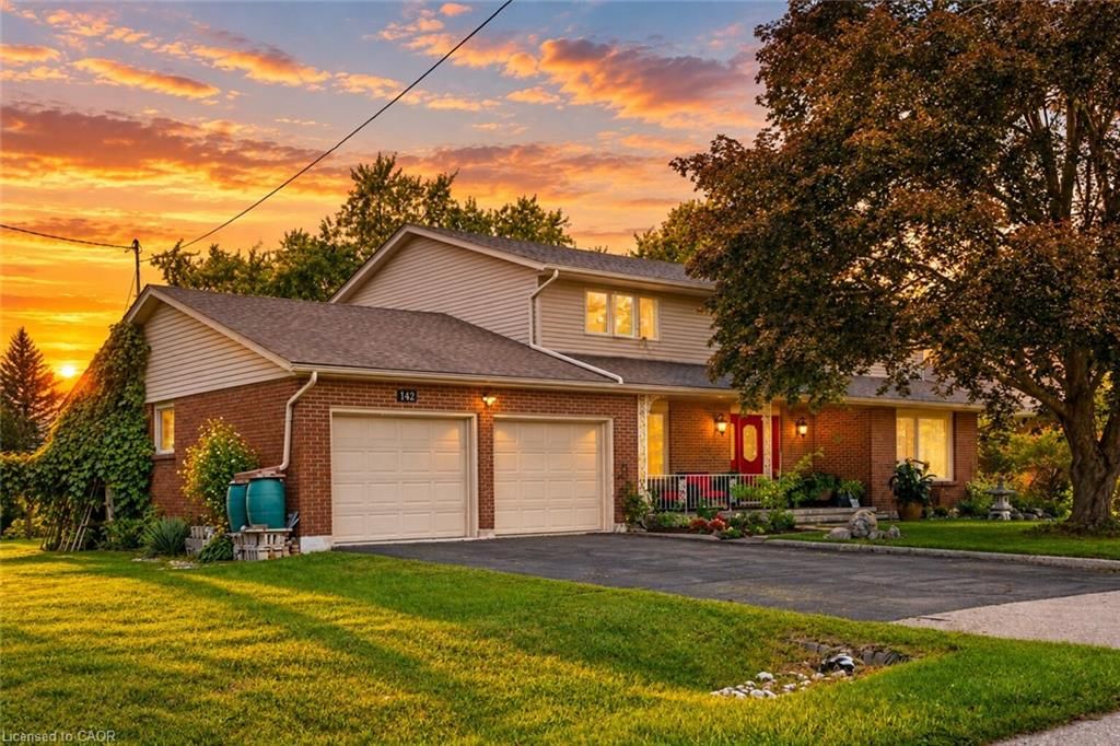 Single Family Residence for sale at 142 Carson Drive, Kitchener, ON, N2B 2Z2 - Heritage Park/Rosemount - MLS: 40858275