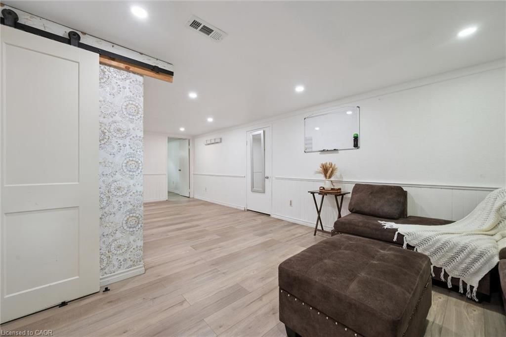60 Edinburgh Road, Kitchener, view 24