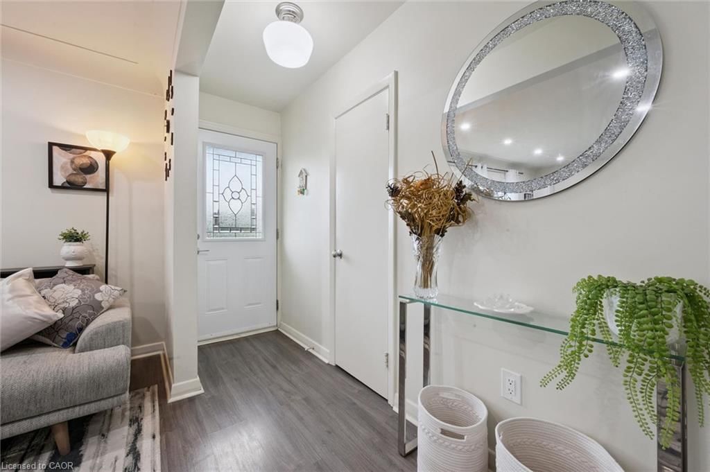 60 Edinburgh Road, Kitchener, view 5