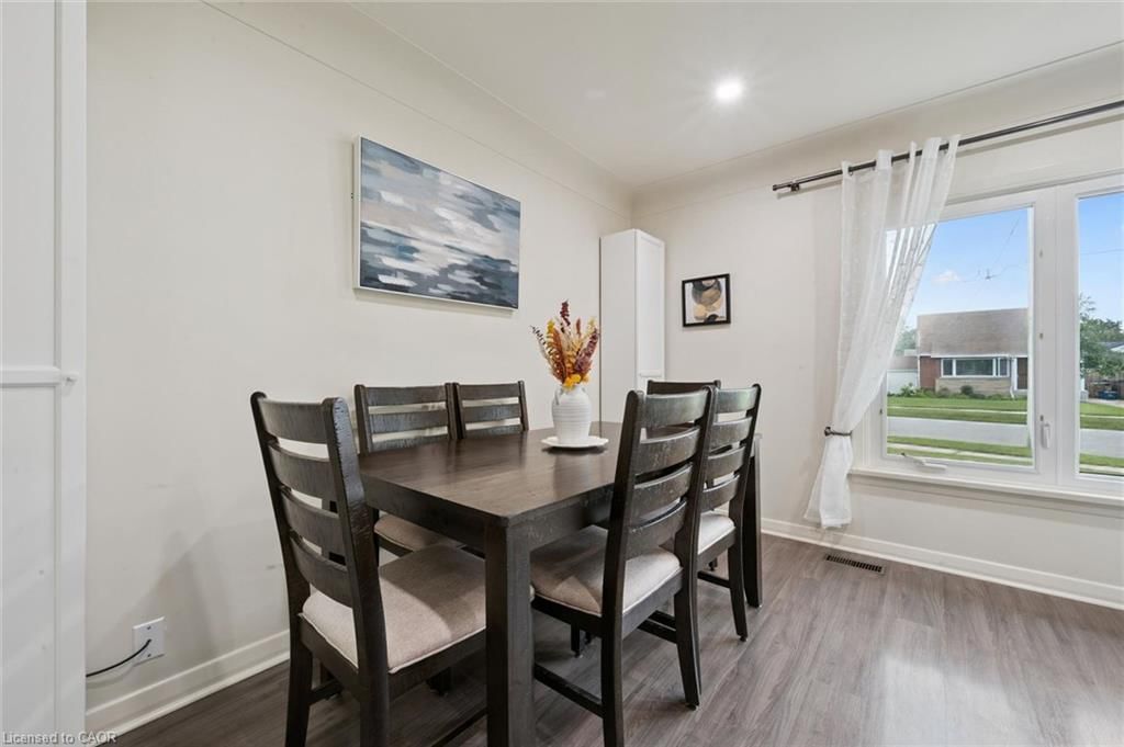 60 Edinburgh Road, Kitchener, view 8