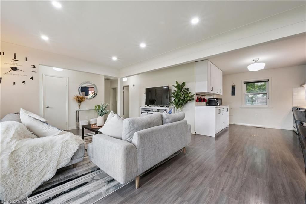 60 Edinburgh Road, Kitchener, view 9