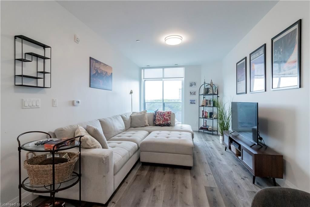 602 - 399 Queen Street S 5