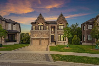 147 Ambrous Crescent