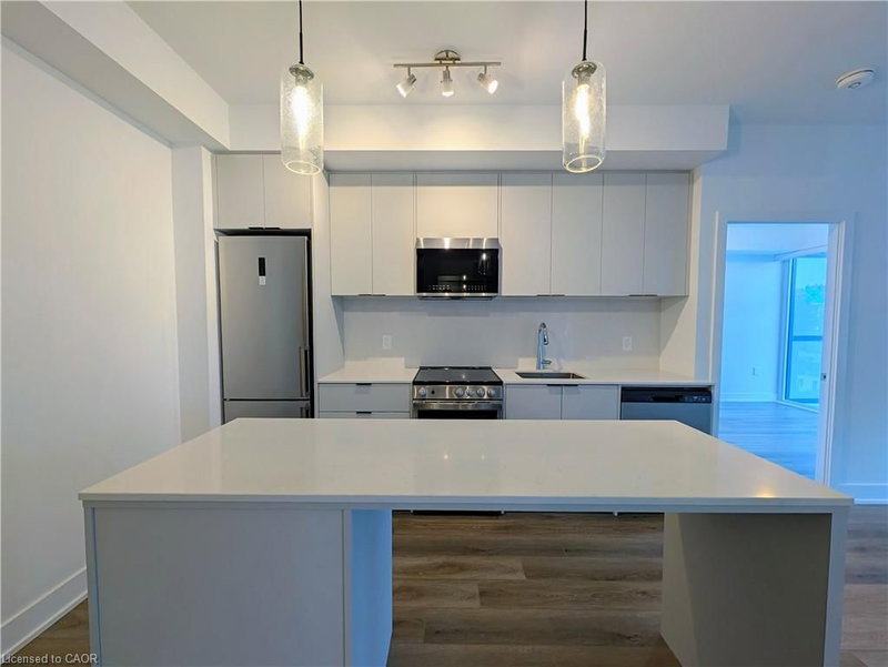 706 - 2088 James Street