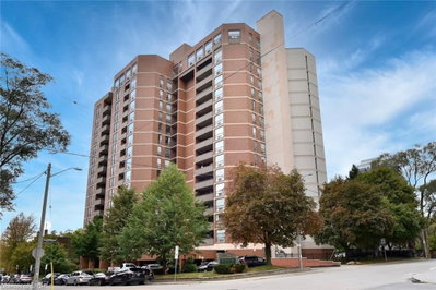 706 - 222 Jackson Street W