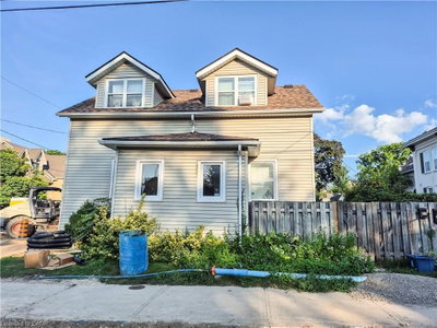 B - 39 Union Street E