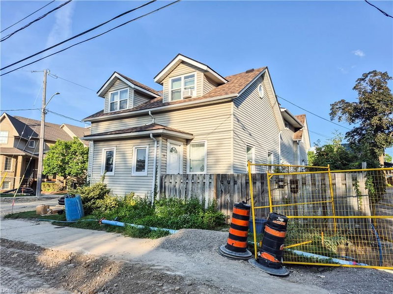 B - 39 Union Street E