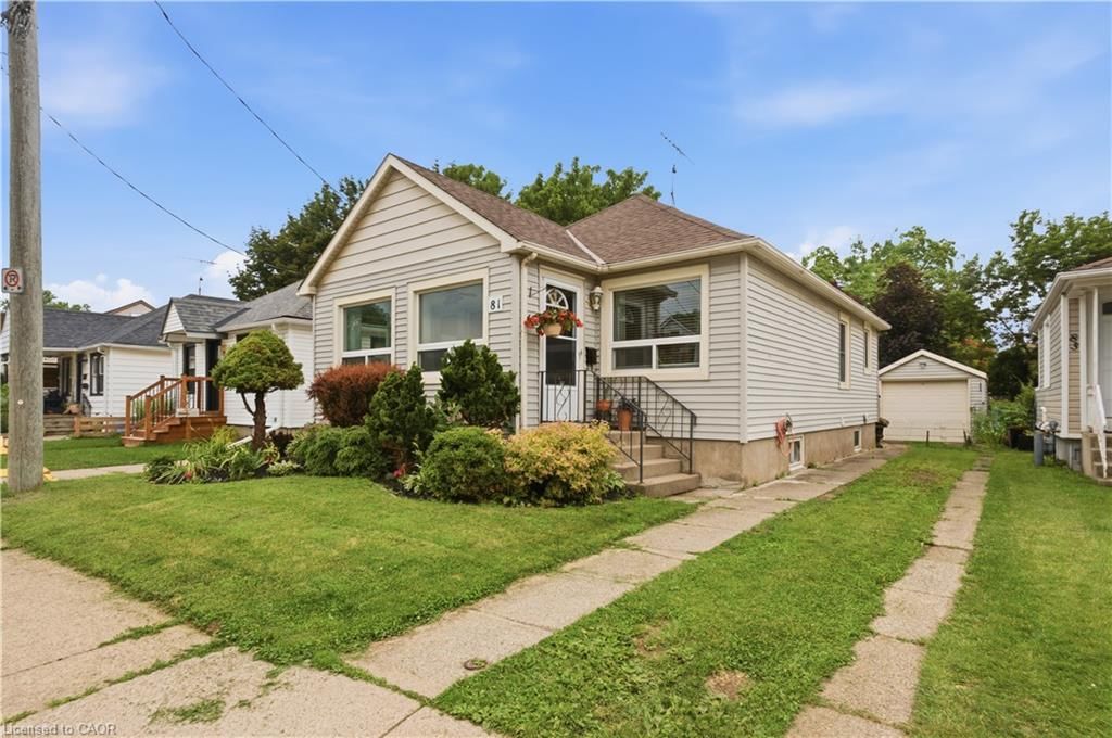 Single Family Residence for sale at 81 Vale Avenue, St. Catharines, ON, L2R 1T5 - Haig - MLS: 40858551