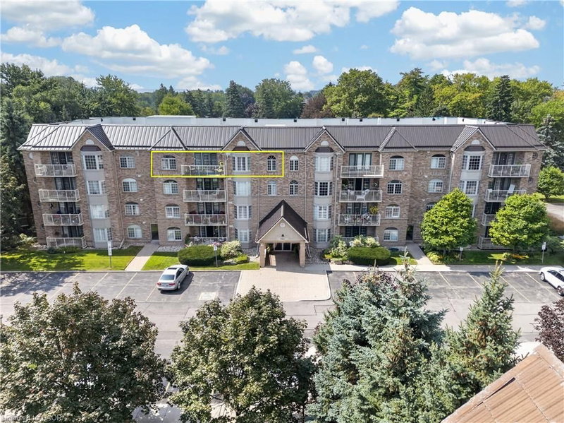 B404 - 216 Plains Road W