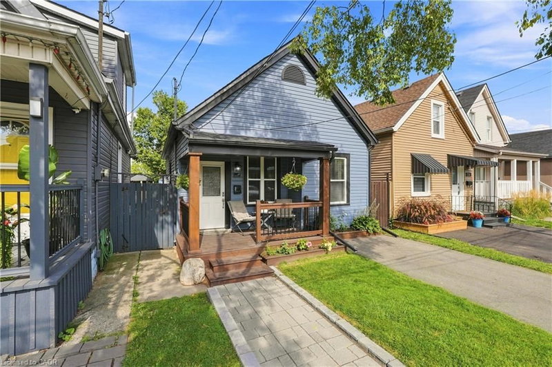 67 Robins Avenue