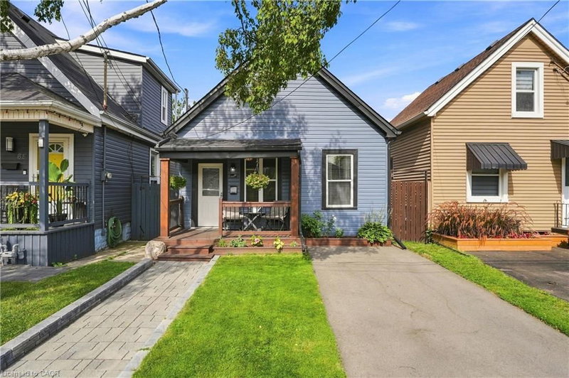 67 Robins Avenue