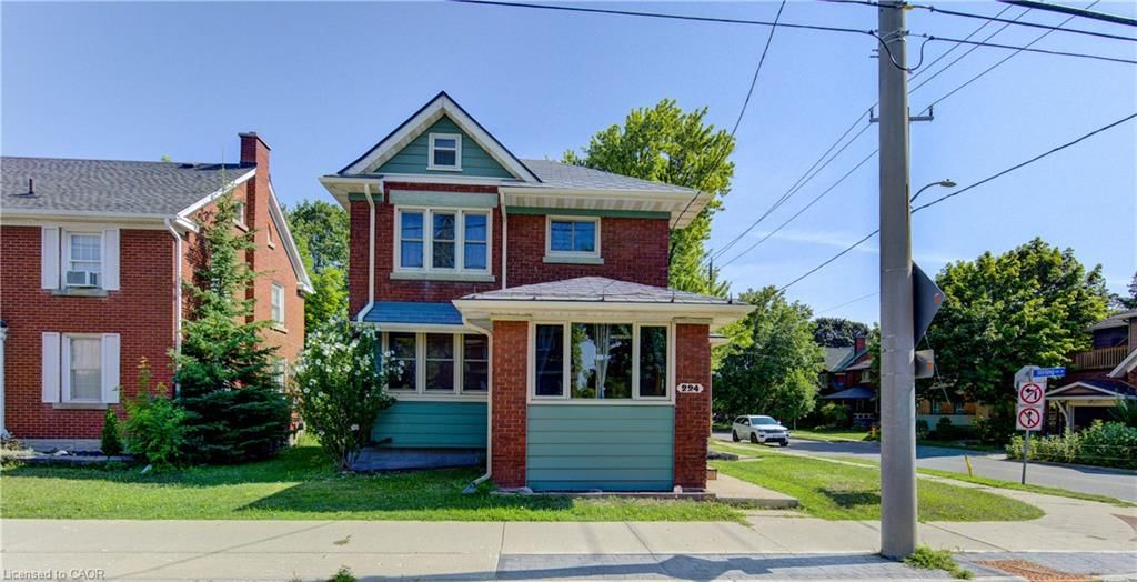 Single Family Residence for sale at 224 Weber Street, Kitchener, ON, N2H 1E8 - Downtown Kitchener/East Ward - MLS: 40858615