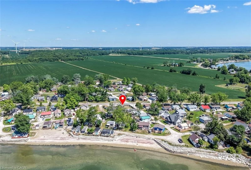 1048 Lakeshore Road photo 2