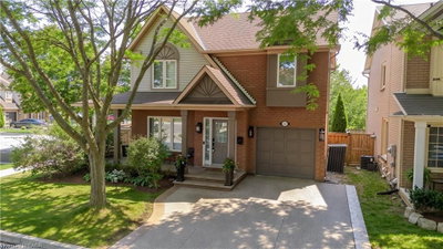 5190 Wood Crescent