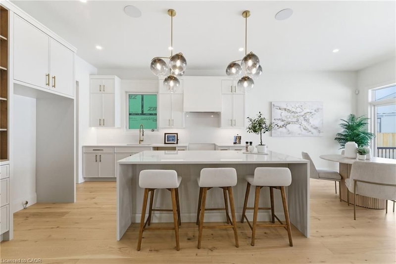 15 Oakley Drive photo 5