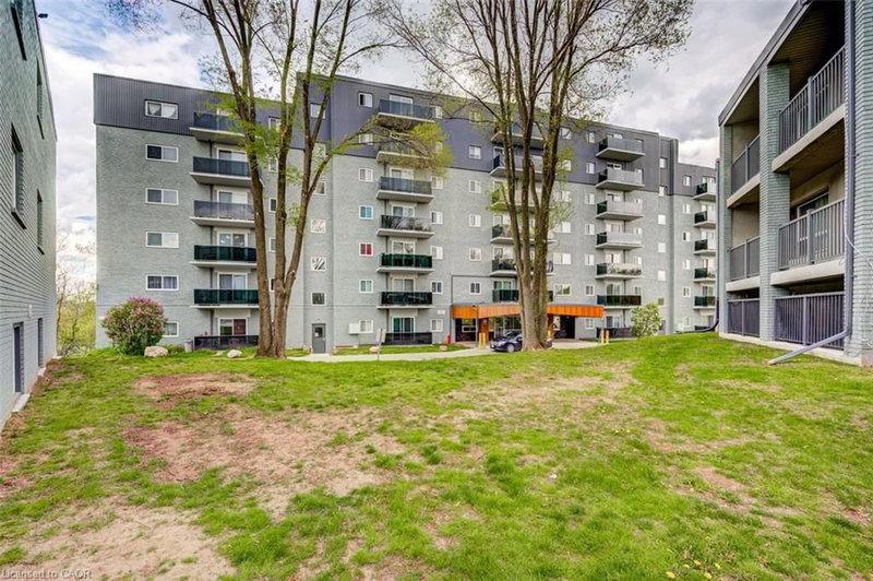 409 - 80 King Edward Avenue