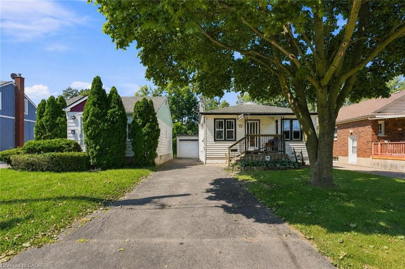 13 Prestwick Avenue, St. Catharines, Ontario