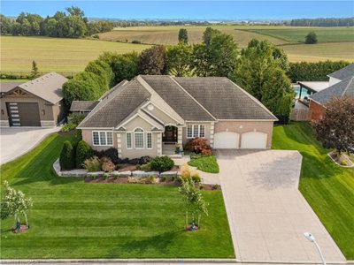 26 Weberlyn Crescent