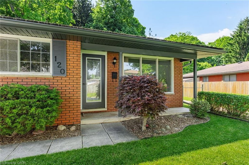 120 Arrowhead Crescent