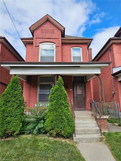 15 Kinrade Avenue