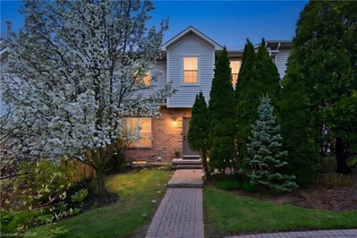 35 - 1085 Harrogate Drive