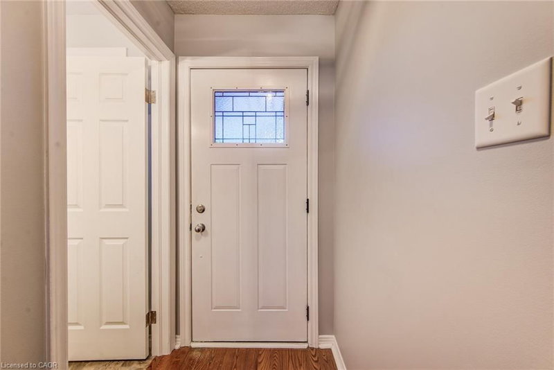 360 Cornridge Place photo 5