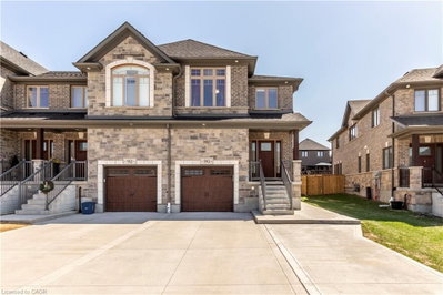 90 Hollybrook Trail