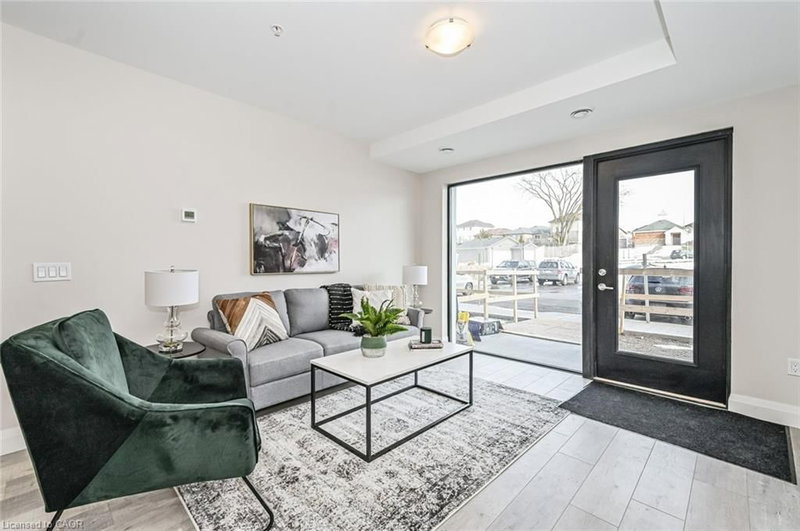 114 - 5 Wake Robin Drive
