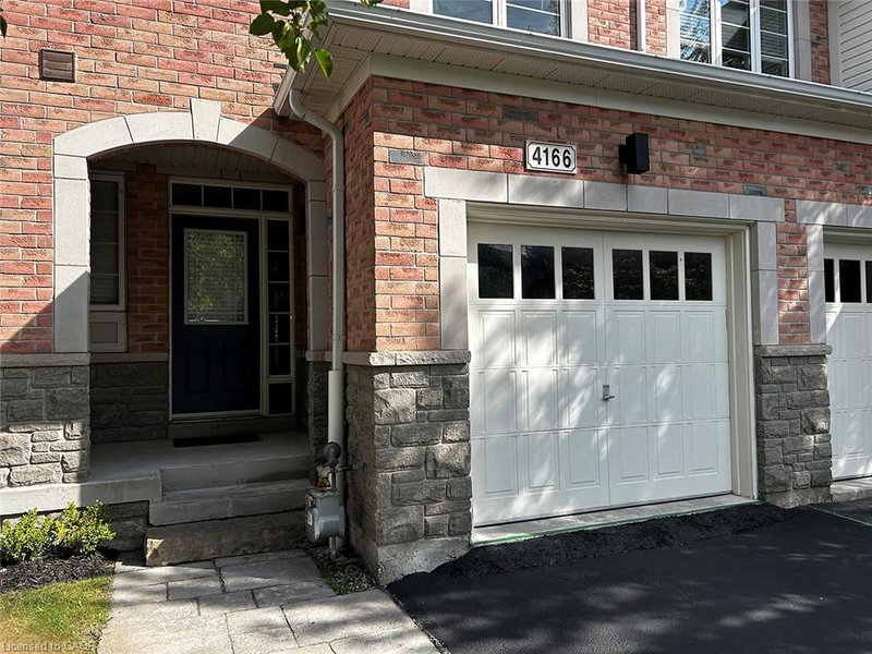 4166 Judson Common
