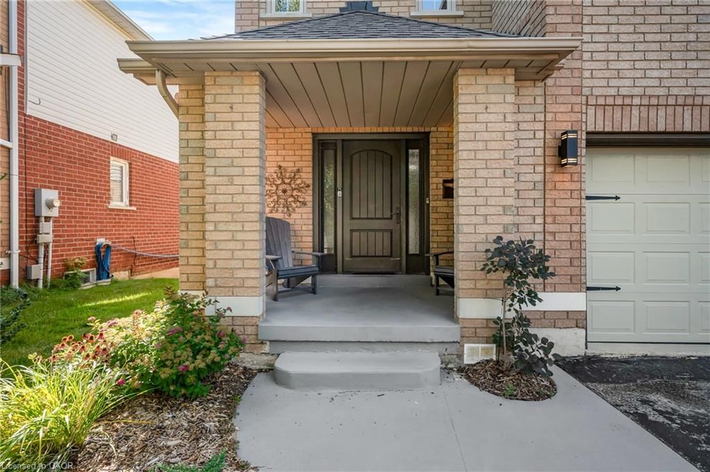 24 Segwun Road, Waterdown 2