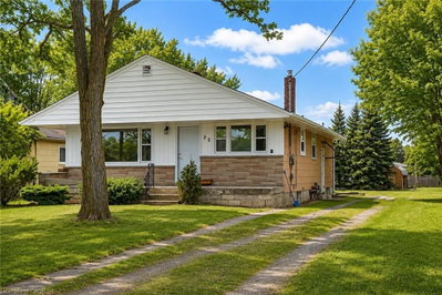 22 Kelson Avenue S