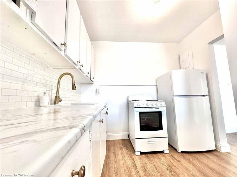 305 - 37 Mericourt Road