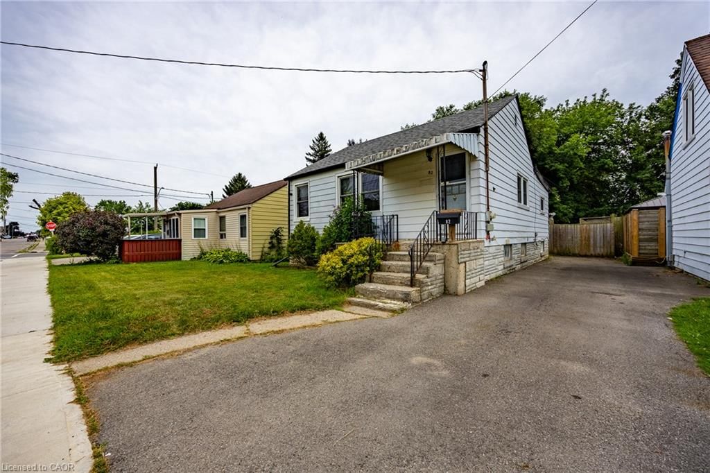 82 Salisbury Avenue — photo 2