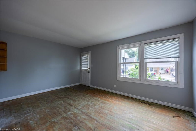 82 Salisbury Avenue