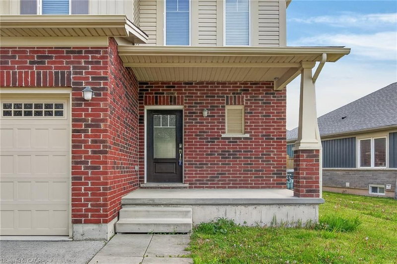 9 Winterberry Boulevard