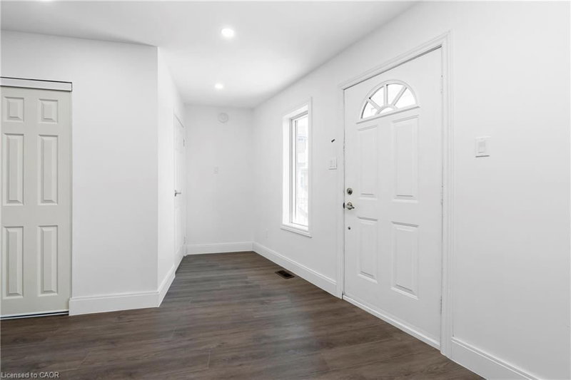 UPPER - 1498 Paddington Court
