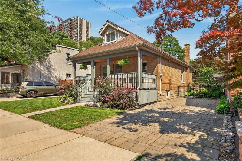 163 Hess Street