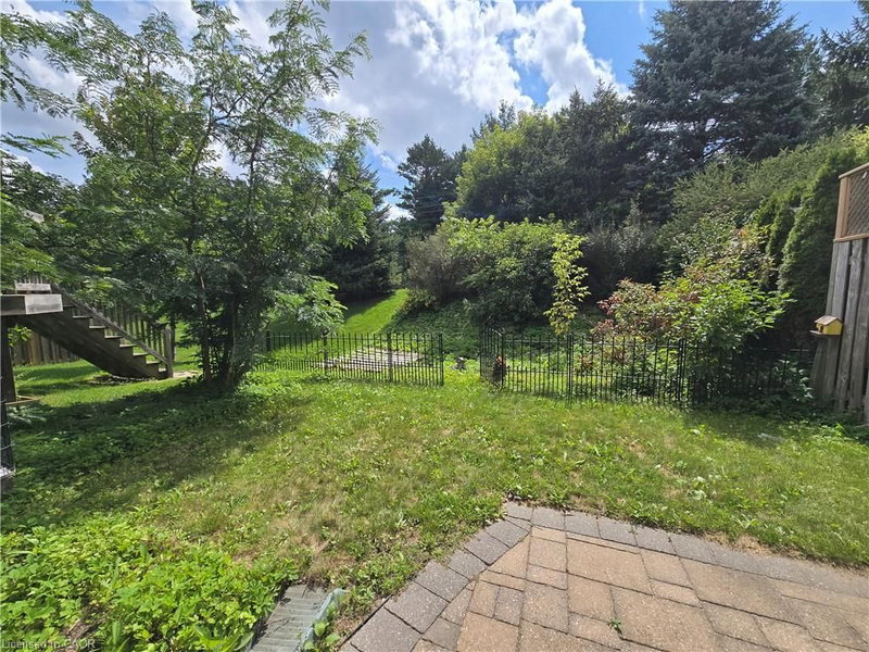 555 Grasslands Court