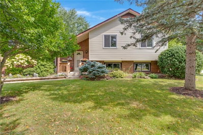 7 Underhill Crescent