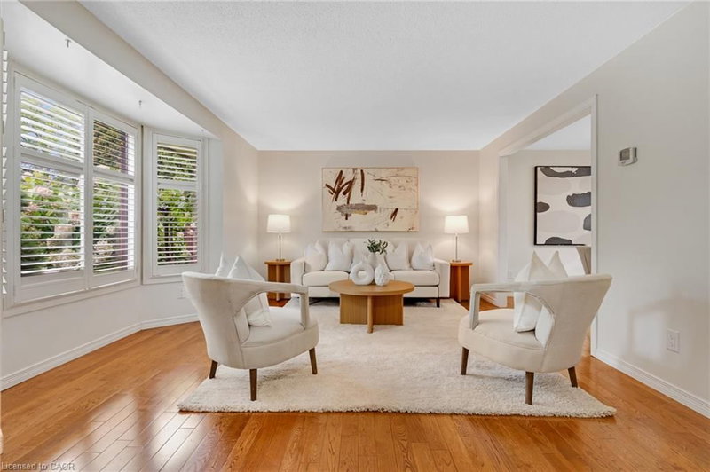 7 Underhill Crescent