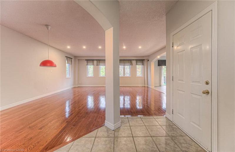 722 Salzburg Drive photo 5
